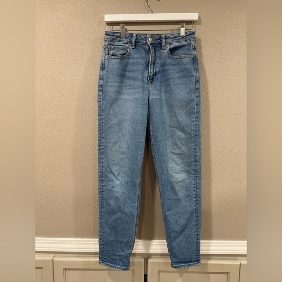 American Eagle Mom Jean Stretch - Picture 4 of 7